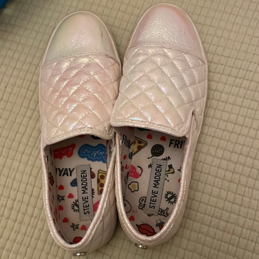 Steve Madden slide on